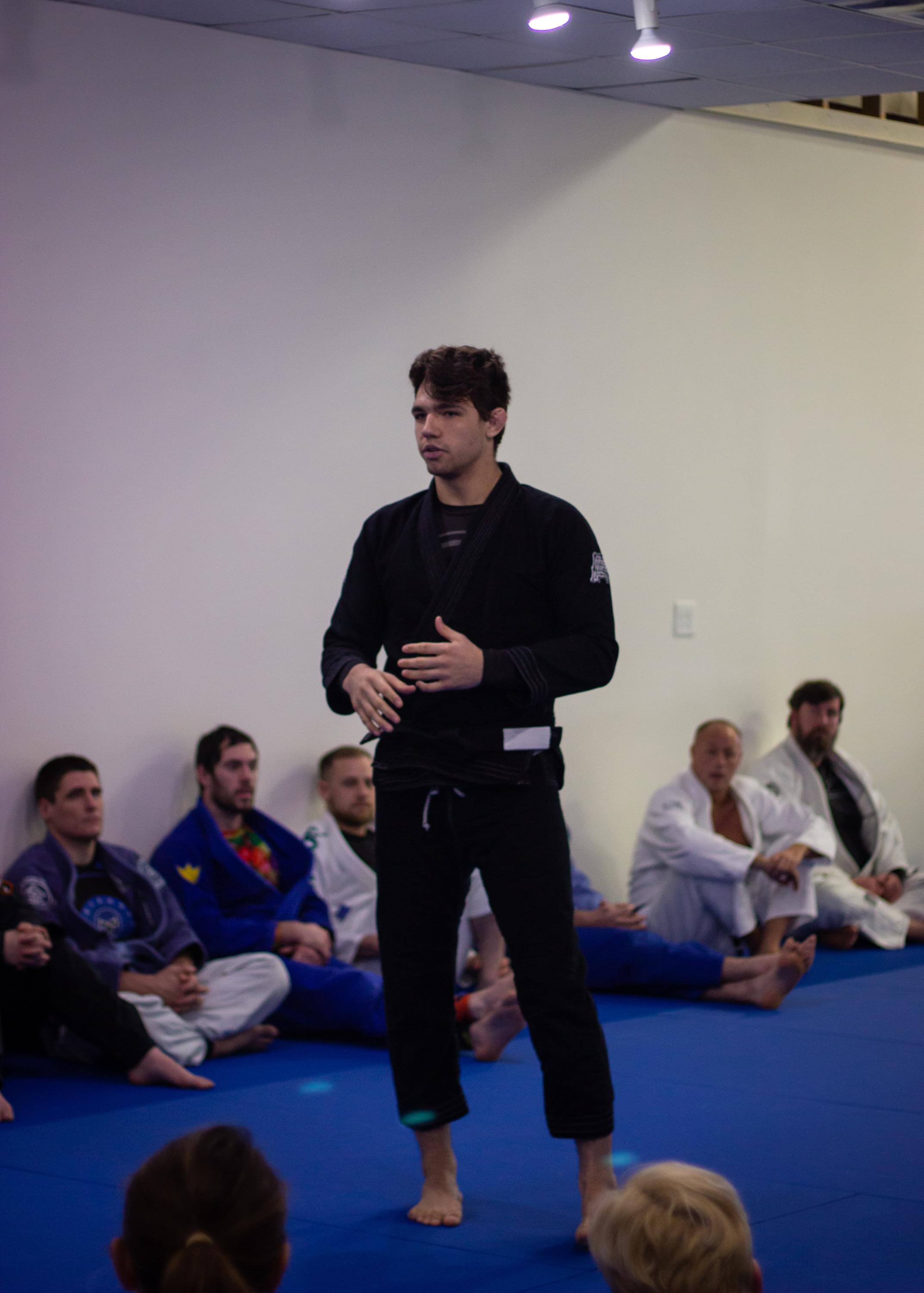 Matt Leighton teaching jiu jitsu in Iowa City - Citadel BJJ